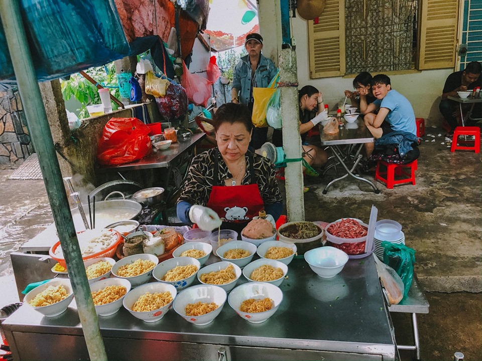 Thực Hư Về Mon Bun Chửi Huyền Thoại Như Thế Nao